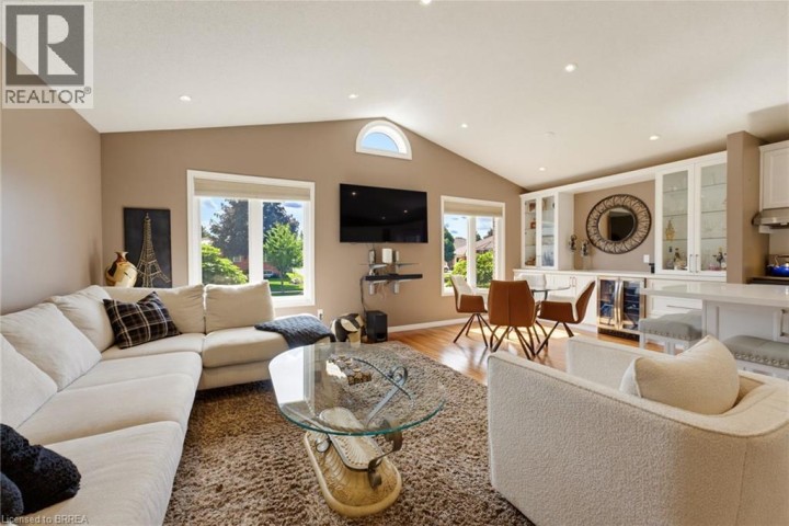 Photo 9 at 82 Olivetree Road, Mayfair, Brantford
