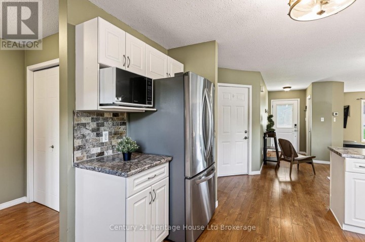 Photo 14 at 6 Crusoe Place, Ingersoll - North, Ingersoll