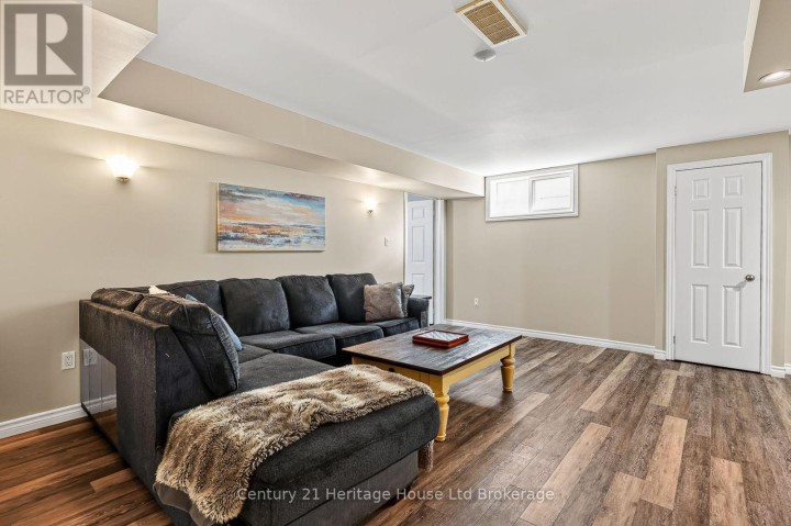Photo 23 at 6 Crusoe Place, Ingersoll - North, Ingersoll