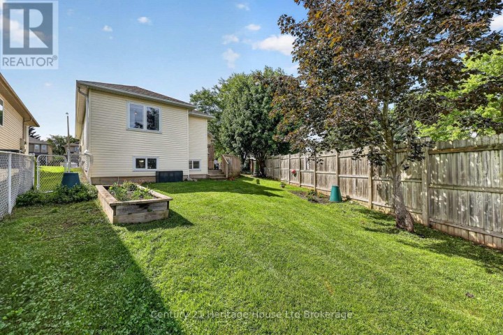 Photo 37 at 6 Crusoe Place, Ingersoll - North, Ingersoll