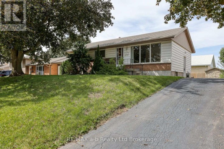 Photo 1 at 26 Glenn Avenue, Ingersoll - South, Ingersoll