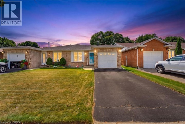 Photo 1 at 42 Buchanan Crescent, Lynden Hills, Brantford
