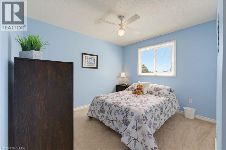 Photo 12 at 42 Buchanan Crescent, Lynden Hills, Brantford