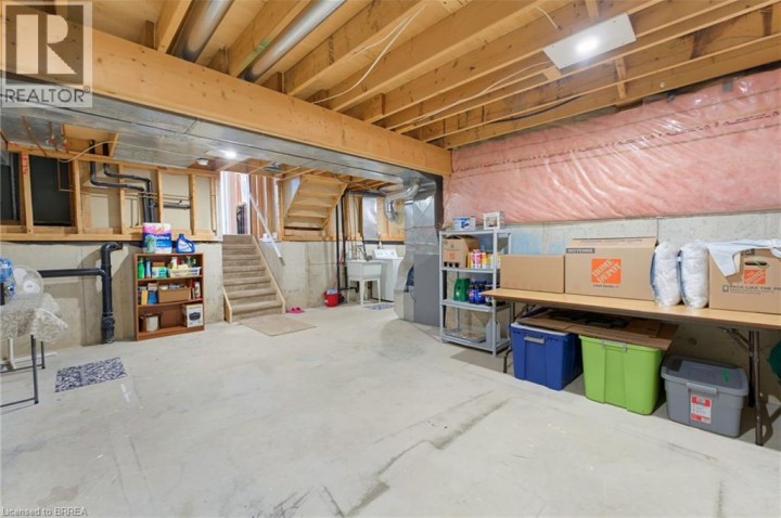Photo 21 at 42 Buchanan Crescent, Lynden Hills, Brantford
