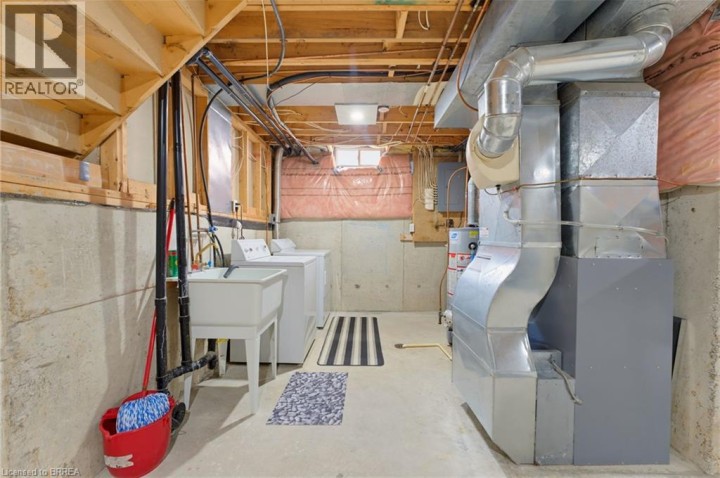 Photo 22 at 42 Buchanan Crescent, Lynden Hills, Brantford