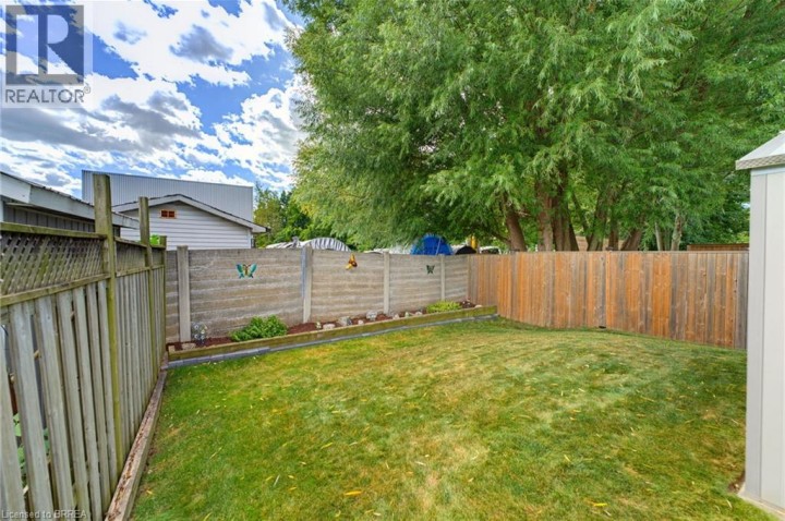 Photo 27 at 42 Buchanan Crescent, Lynden Hills, Brantford