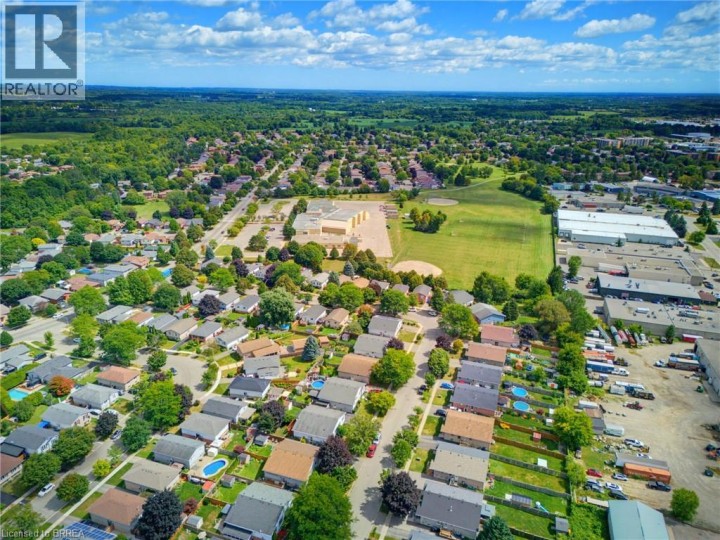 Photo 33 at 42 Buchanan Crescent, Lynden Hills, Brantford