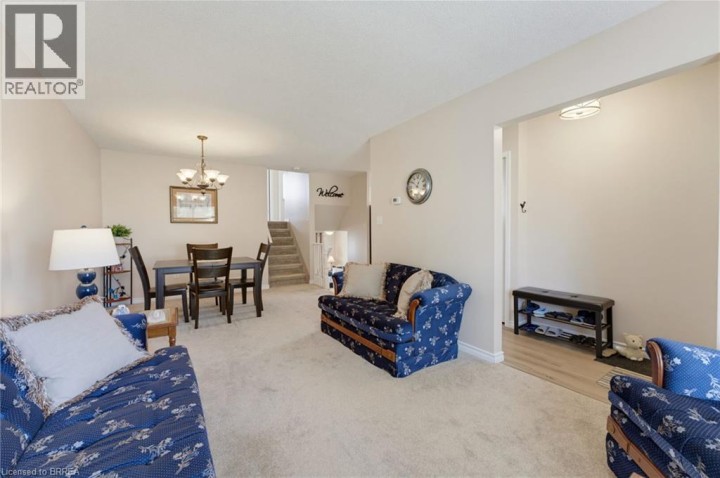 Photo 5 at 42 Buchanan Crescent, Lynden Hills, Brantford
