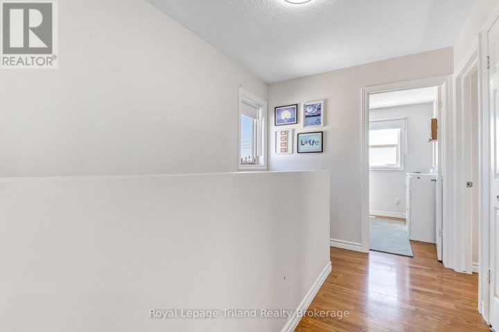 Photo 16 at 847 Hunters Gate Crescent, Woodstock - South, Woodstock
