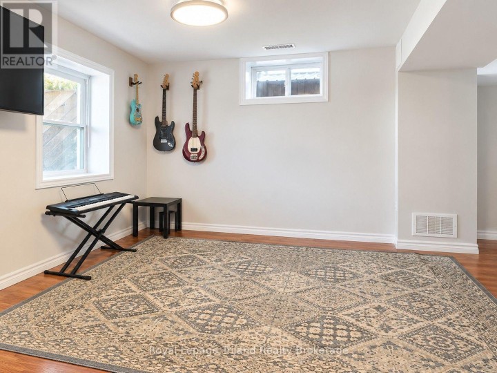 Photo 24 at 847 Hunters Gate Crescent, Woodstock - South, Woodstock