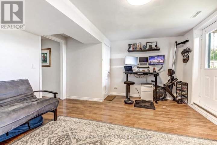 Photo 23 at 847 Hunters Gate Crescent, Woodstock - South, Woodstock