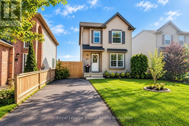 Photo 1 at 847 Hunters Gate Crescent, Woodstock - South, Woodstock