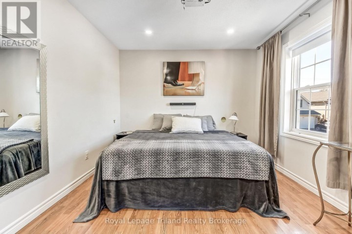 Photo 20 at 847 Hunters Gate Crescent, Woodstock - South, Woodstock