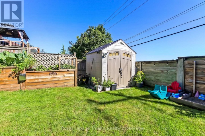 Photo 7 at 847 Hunters Gate Crescent, Woodstock - South, Woodstock