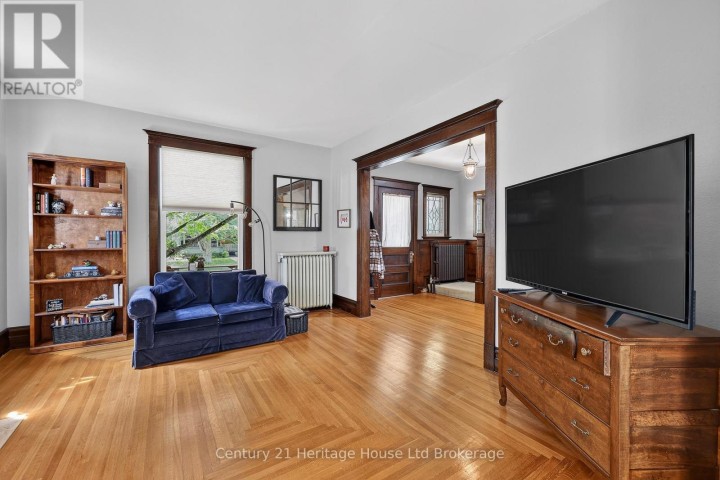 Photo 12 at 457 Buller Street, Woodstock - North, Woodstock