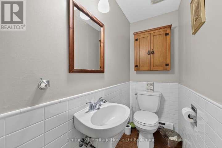 Photo 19 at 457 Buller Street, Woodstock - North, Woodstock