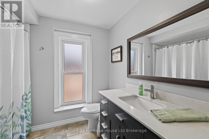 Photo 33 at 457 Buller Street, Woodstock - North, Woodstock