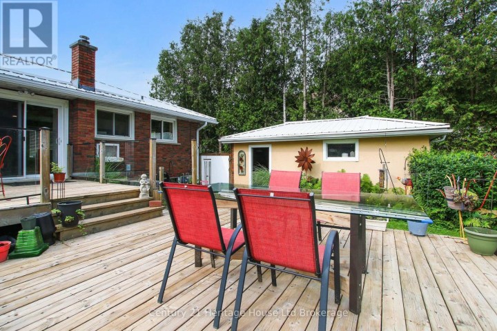 Photo 23 at 683 College Avenue, Woodstock - South, Woodstock