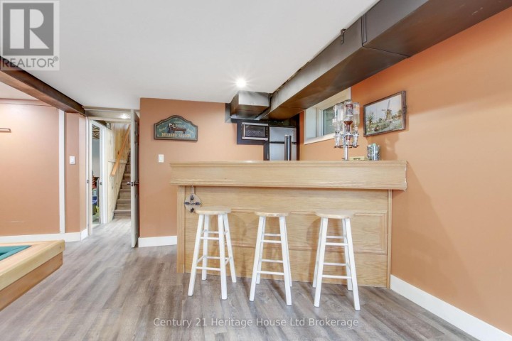 Photo 18 at 683 College Avenue, Woodstock - South, Woodstock