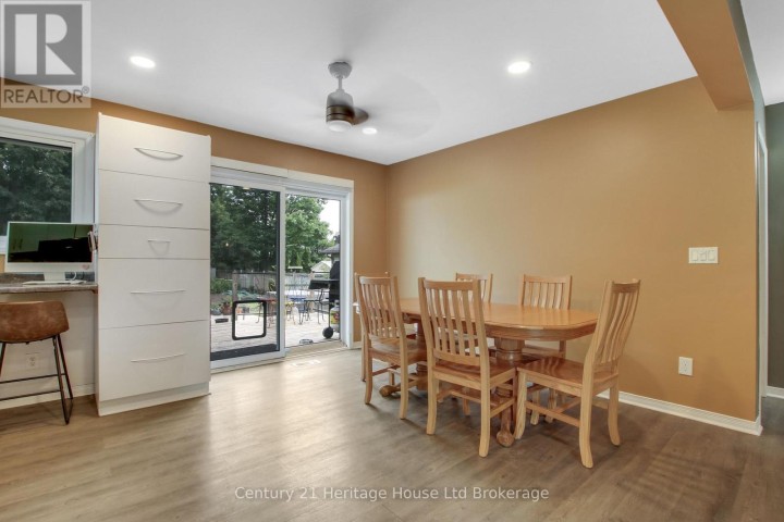 Photo 6 at 683 College Avenue, Woodstock - South, Woodstock