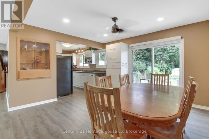 Photo 7 at 683 College Avenue, Woodstock - South, Woodstock