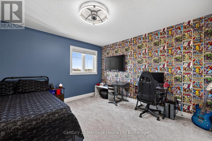 Photo 23 at 924 N Springbank Avenue, Woodstock - North, Woodstock