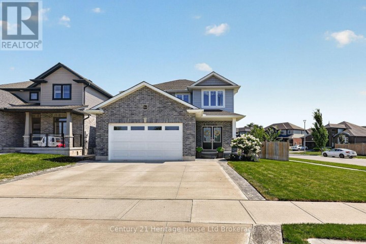 Photo 6 at 924 N Springbank Avenue, Woodstock - North, Woodstock
