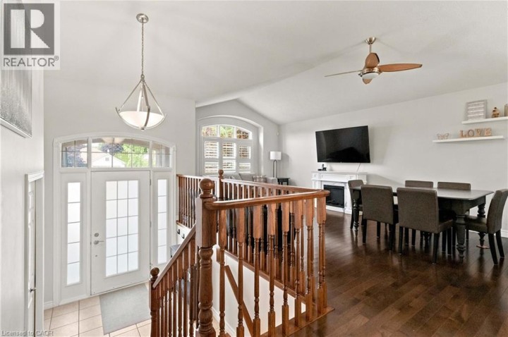 Photo 3 at 33 Stratford Terrace, Hillcrest, Brantford
