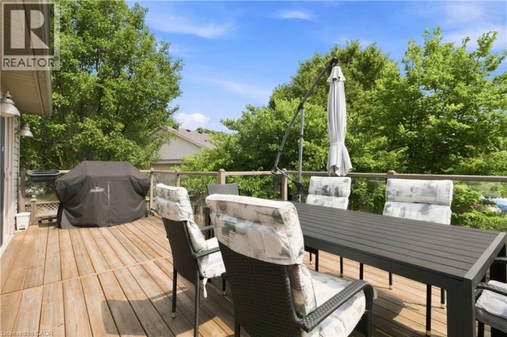Photo 34 at 33 Stratford Terrace, Hillcrest, Brantford