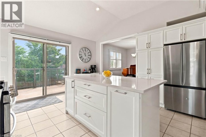 Photo 12 at 33 Stratford Terrace, Hillcrest, Brantford