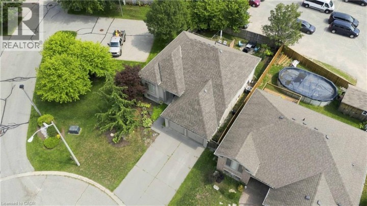 Photo 40 at 33 Stratford Terrace, Hillcrest, Brantford