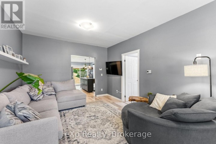 Photo 3 at 584486 Beachville Road, Beachville, Ingersoll