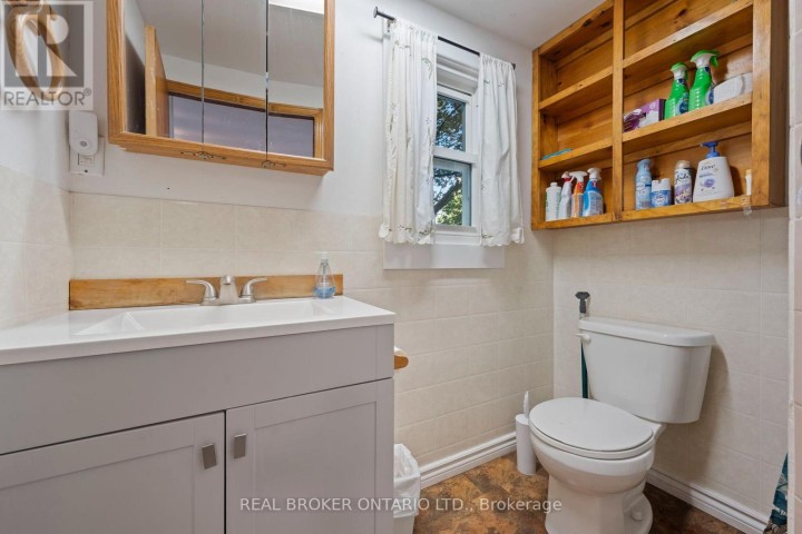 Photo 18 at 37 Woodstock Avenue, Long Point, Norfolk County