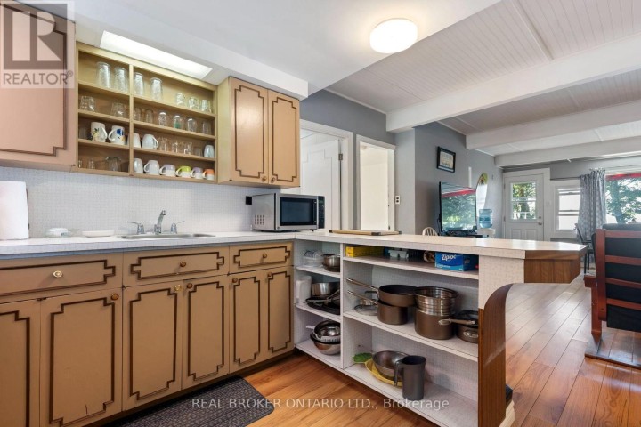 Photo 6 at 37 Woodstock Avenue, Long Point, Norfolk County
