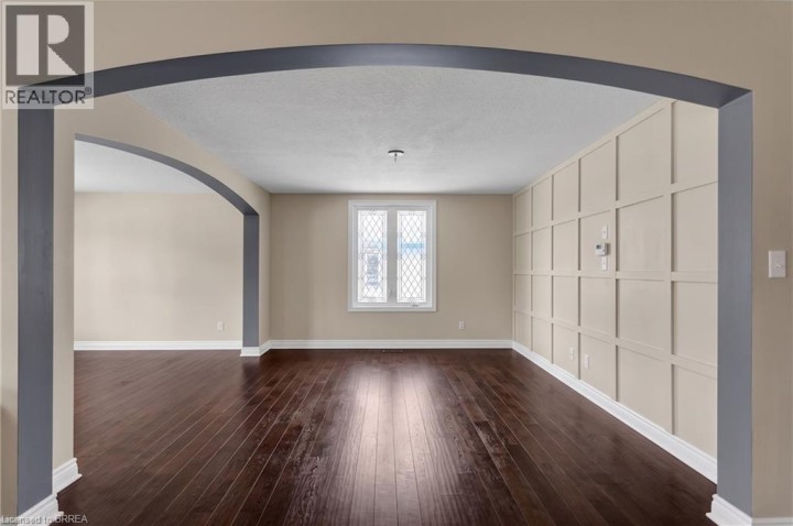 Photo 8 at 69 Hunter Way, Empire, Brantford