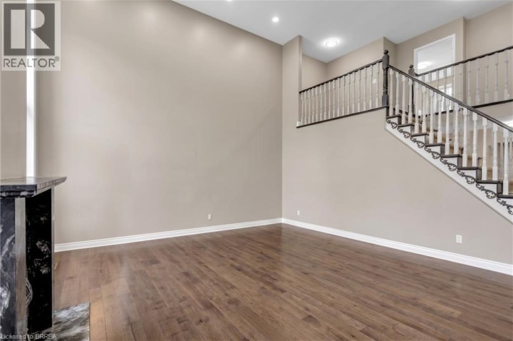 Photo 11 at 69 Hunter Way, Empire, Brantford