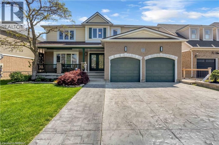 Photo 1 at 69 Hunter Way, Empire, Brantford