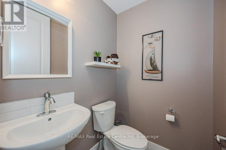 Photo 18 at 18 - 744 W Nelson Street, Port Dover, Norfolk County