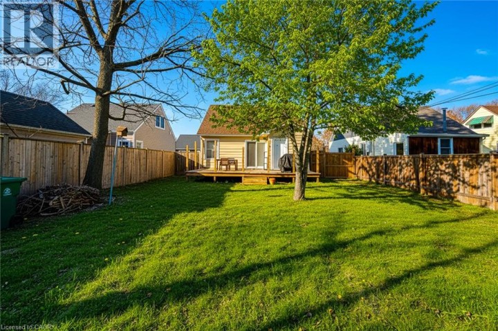 Photo 5 at 54 Eighth Avenue, Eagle Place East, Brantford