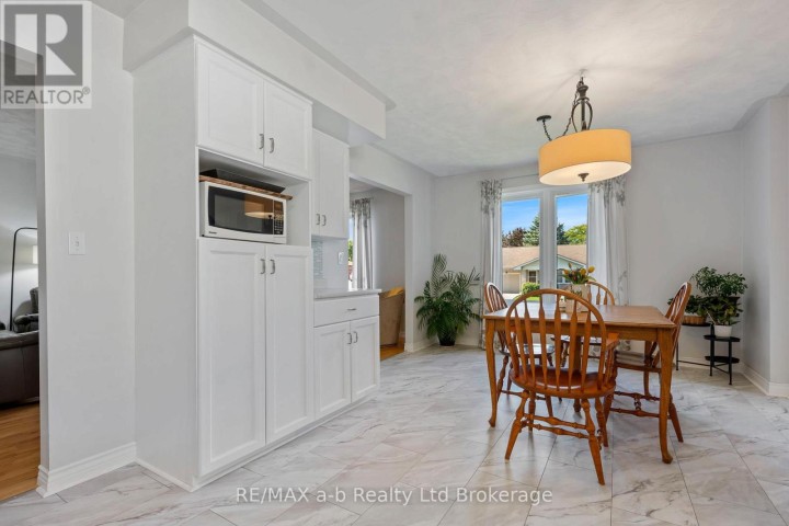 Photo 11 at 48 Denrich Avenue, Tillsonburg