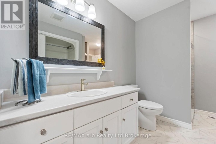 Photo 16 at 48 Denrich Avenue, Tillsonburg