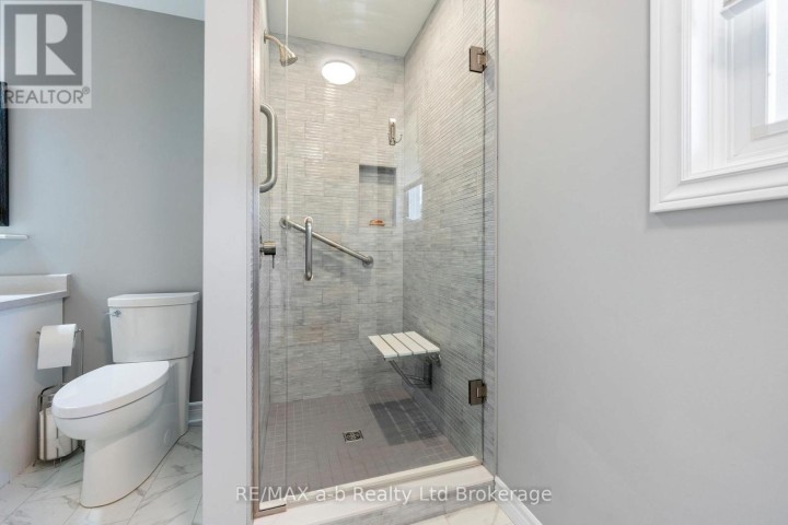 Photo 18 at 48 Denrich Avenue, Tillsonburg