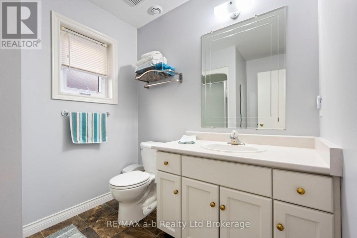 Photo 24 at 48 Denrich Avenue, Tillsonburg
