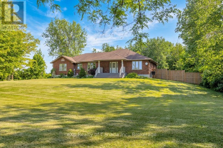 Photo 2 at 468 Fairground Road, Rural Houghton, Norfolk County