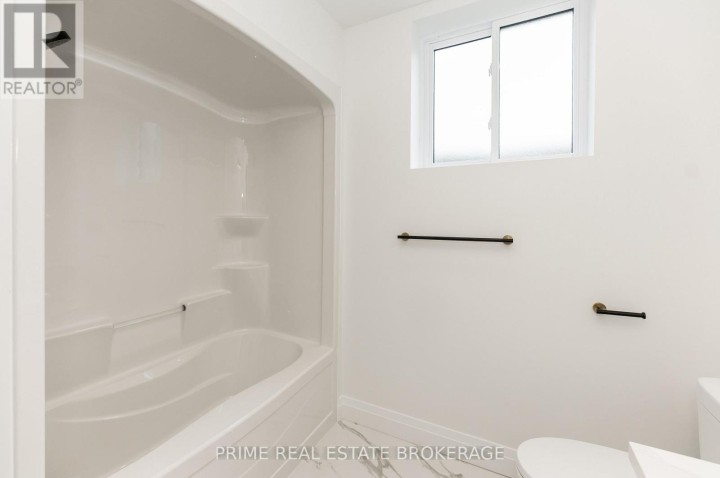 Photo 43 at 25 Black Walnut Drive, Rural S. Walsingham, Norfolk County