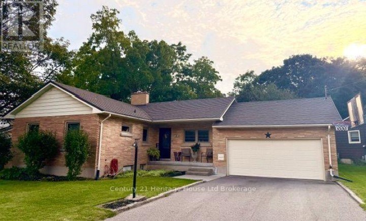 Photo 3 at 31 Parkwood Drive, Tillsonburg