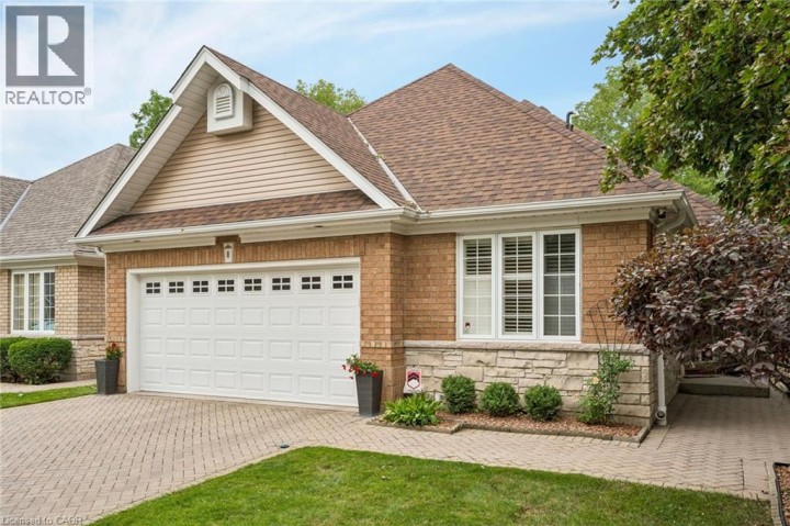Photo 1 at 8 - 152 Dufferin Avenue, Holmedale, Brantford
