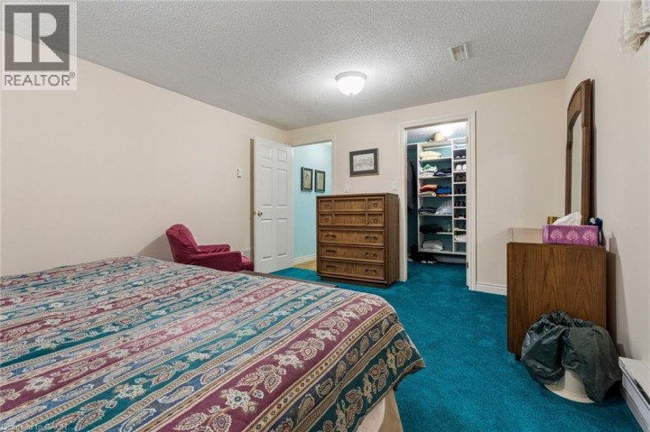 Photo 43 at 8 - 152 Dufferin Avenue, Holmedale, Brantford