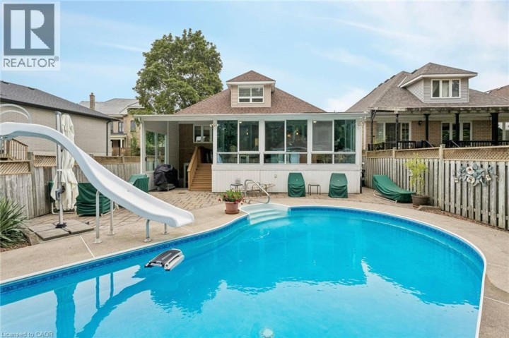 Photo 45 at 8 - 152 Dufferin Avenue, Holmedale, Brantford
