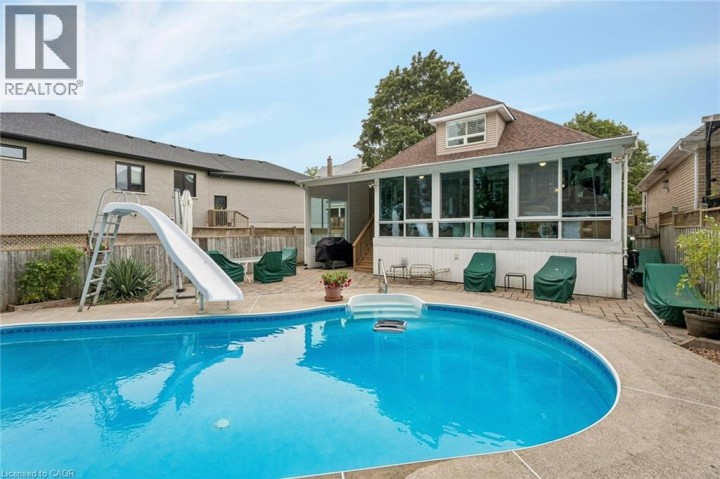 Photo 49 at 8 - 152 Dufferin Avenue, Holmedale, Brantford